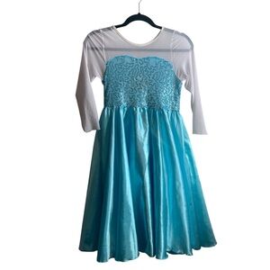 Girls (8) Elsa Like Blue and White Long Sleeve Dress with tulle glitter cape-C42